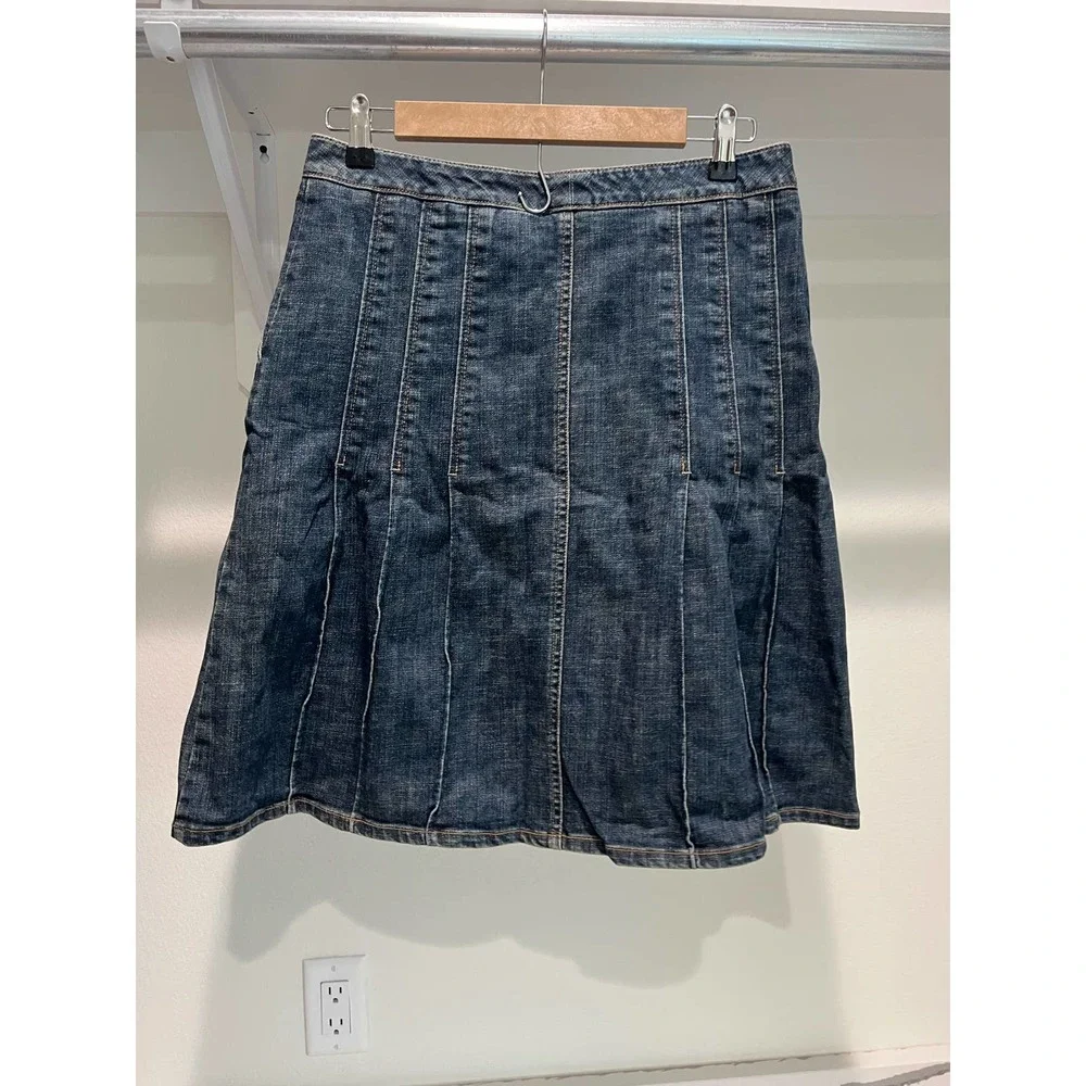 Eddie Bauer Women's Pleated‎ Denim Skirt Vintage Size 8